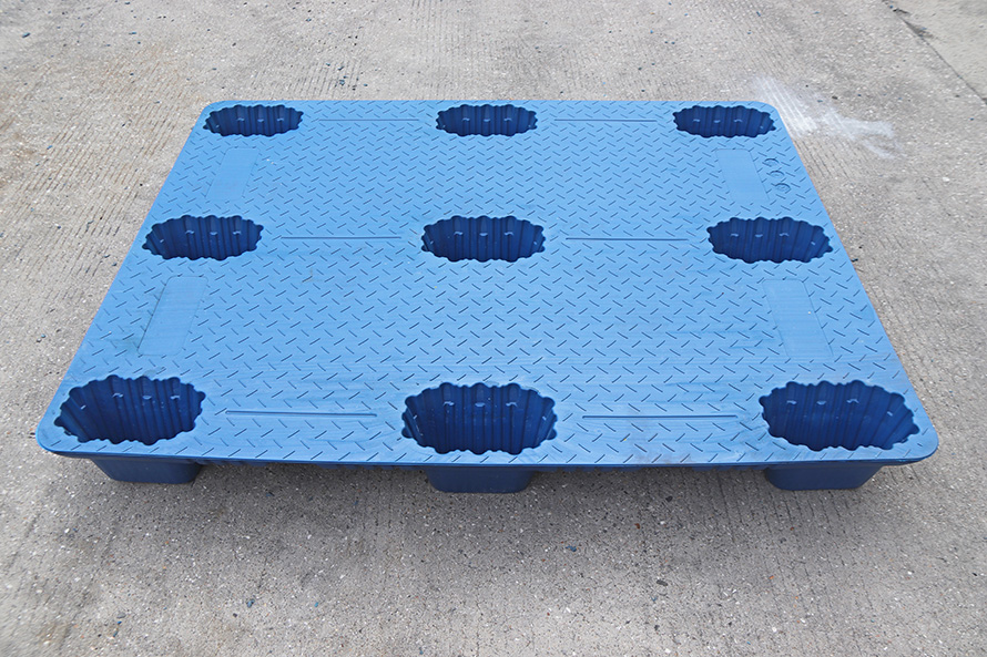 摔不壞，砸不爛-吹塑九腳托盤為何獨(dú)樹一幟